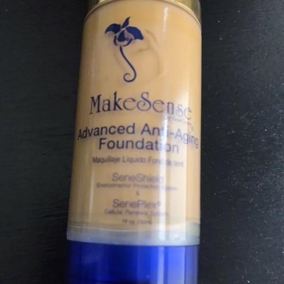 SeneGence foundation in “Suede” - Picture 2 of 3